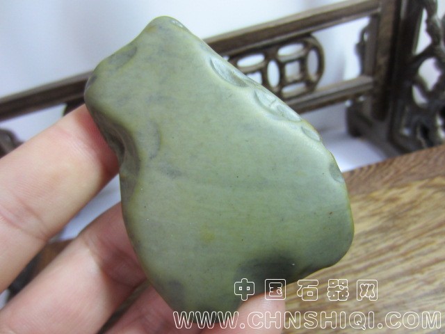 绿硅玉石器 001.jpg