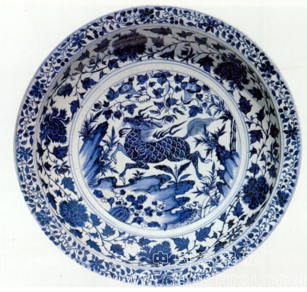 68a[1]蓝色和白色的中国板-淇林的主题。 14世纪。.jpg