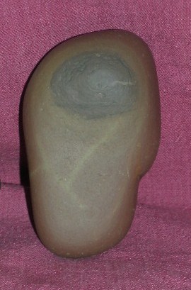 二【人物？】9.0x5.5x2.5cm