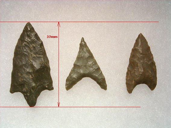 arrowheads-lot_02-front[1].jpg