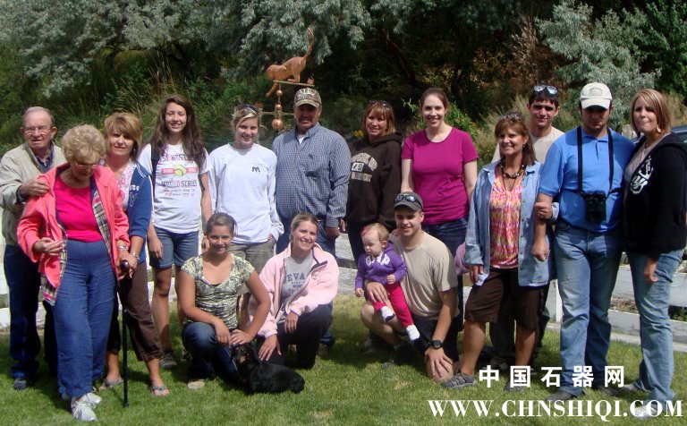 phoca_thumb_l_wilson_family_group_shot.jpg