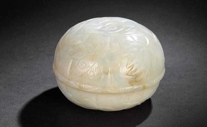 明 白玉瓜蝶渣斗.jpg