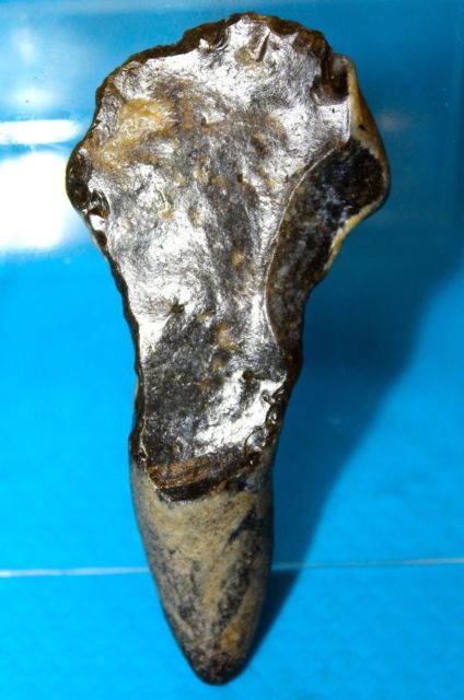 $_58 (7)旧石器时代早期双面刮刀钻孔.JPG
