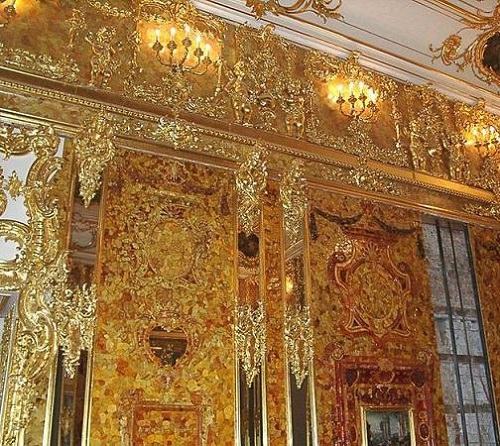 The-Amber-Room-in-the-Catherine-Palace-3.jpg