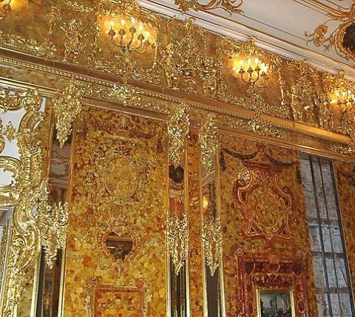 The-Amber-Room-in-the-Catherine-Palace-3.jpg