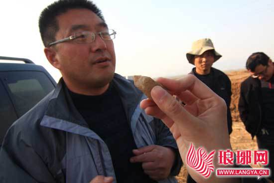 锥钻是当时的人用来给骨器钻.jpg