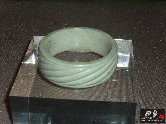 浙江博物馆玉19-3.jpg