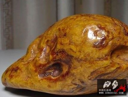 白蜜珀原矿.jpg