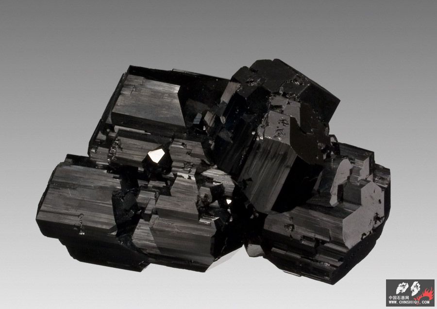 黑电气石 纳米比亚 9.3 x 5.8 × 5.5厘米.jpg