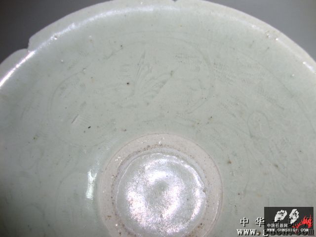 出土南宋湖田六缺刻花碗 2.jpg