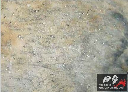 金属物石头.jpg