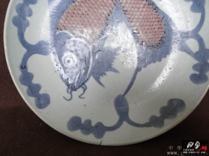 青花釉里红鱼盘3.jpg