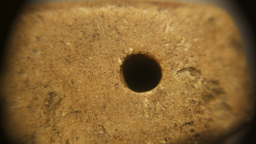小孔细节 (1).jpg