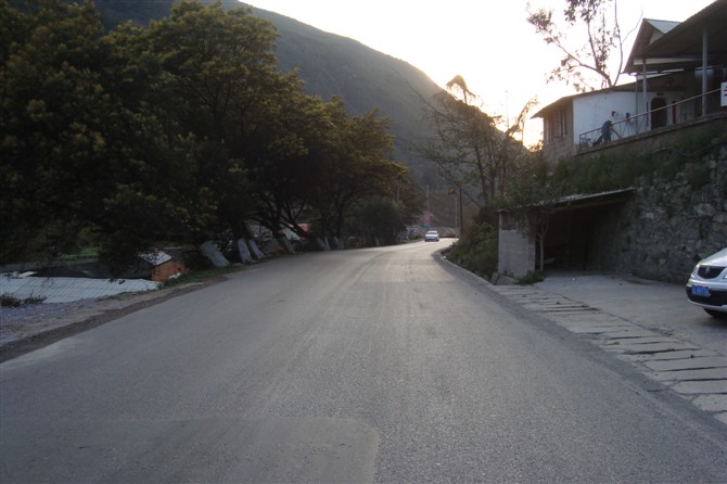 沙坝吃鱼1.jpg
