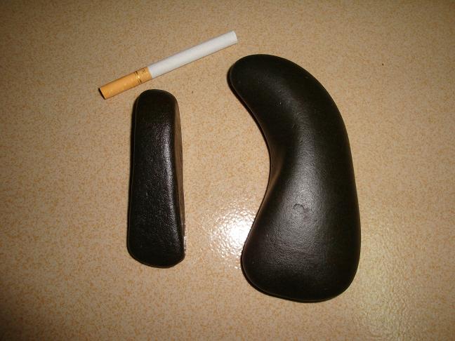 石凿与石镰.JPG